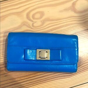 Badgley Mischka Blue Leather Women's wallet/ Clutch